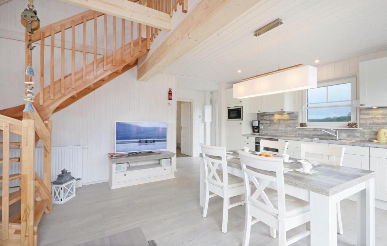 Amazing home in Zerpenschleuse with 2 Bedrooms&WiFi Exterior foto